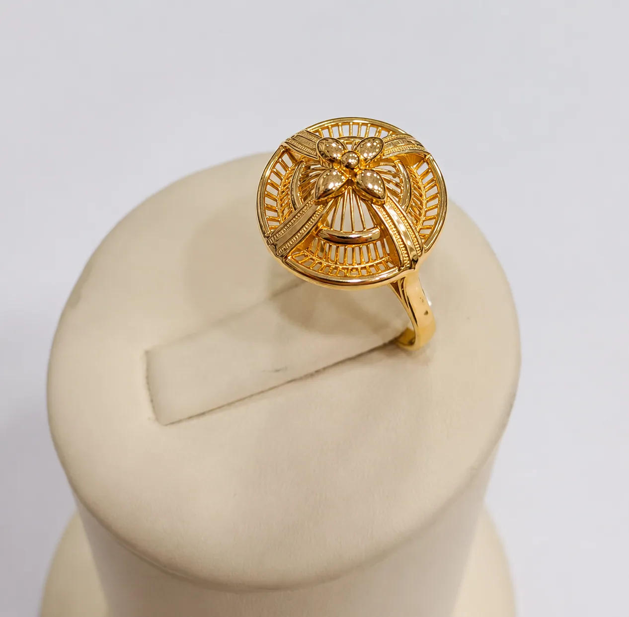 Ring 12